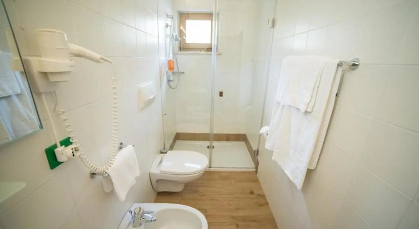 Olimpionico Hotel BATHROOM