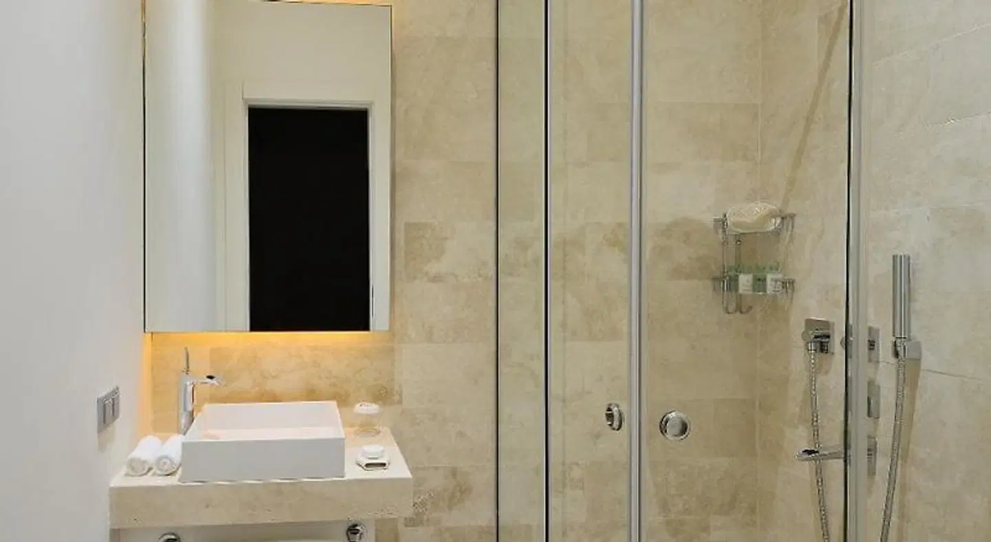 Yalikavak Marina Boutique Hotel BATHROOM