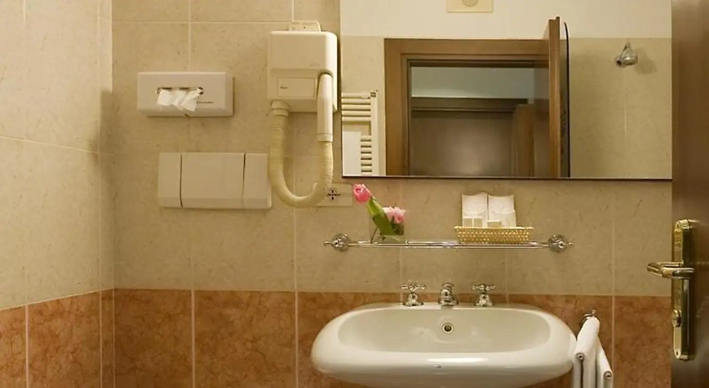 Excelsior San Marco BATHROOM