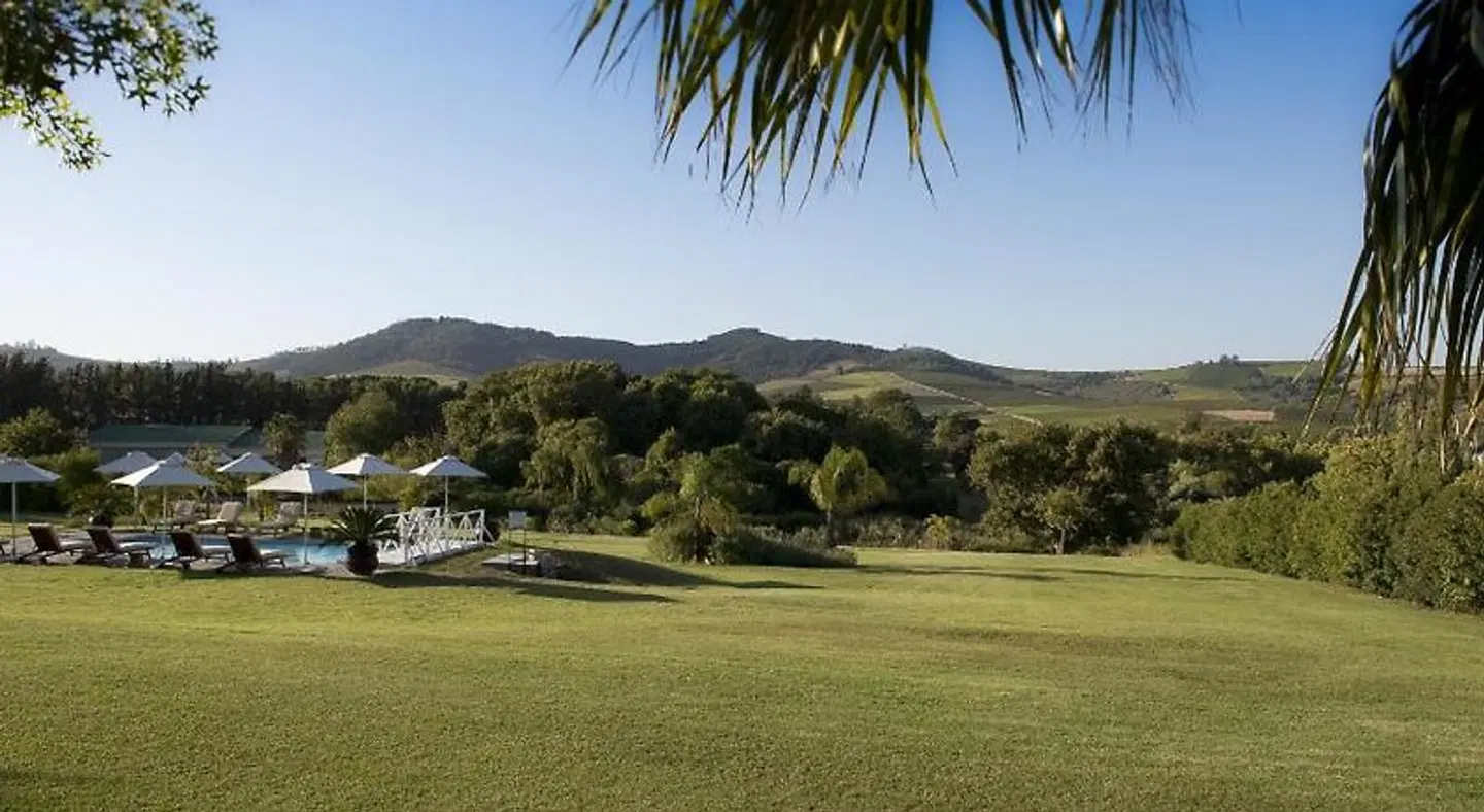 Cultivar Guest Lodge LANDSCAPE