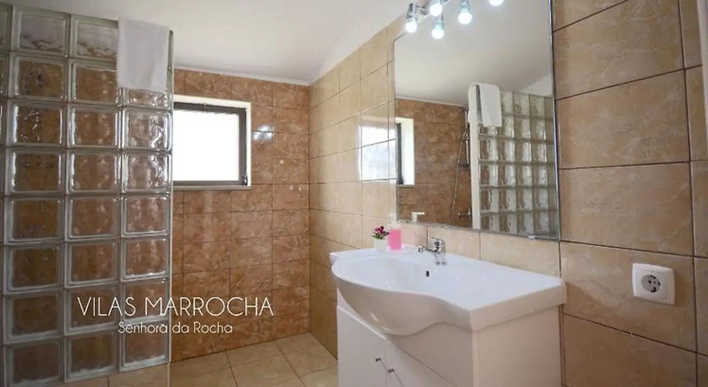 Vilas Marrocha BATHROOM