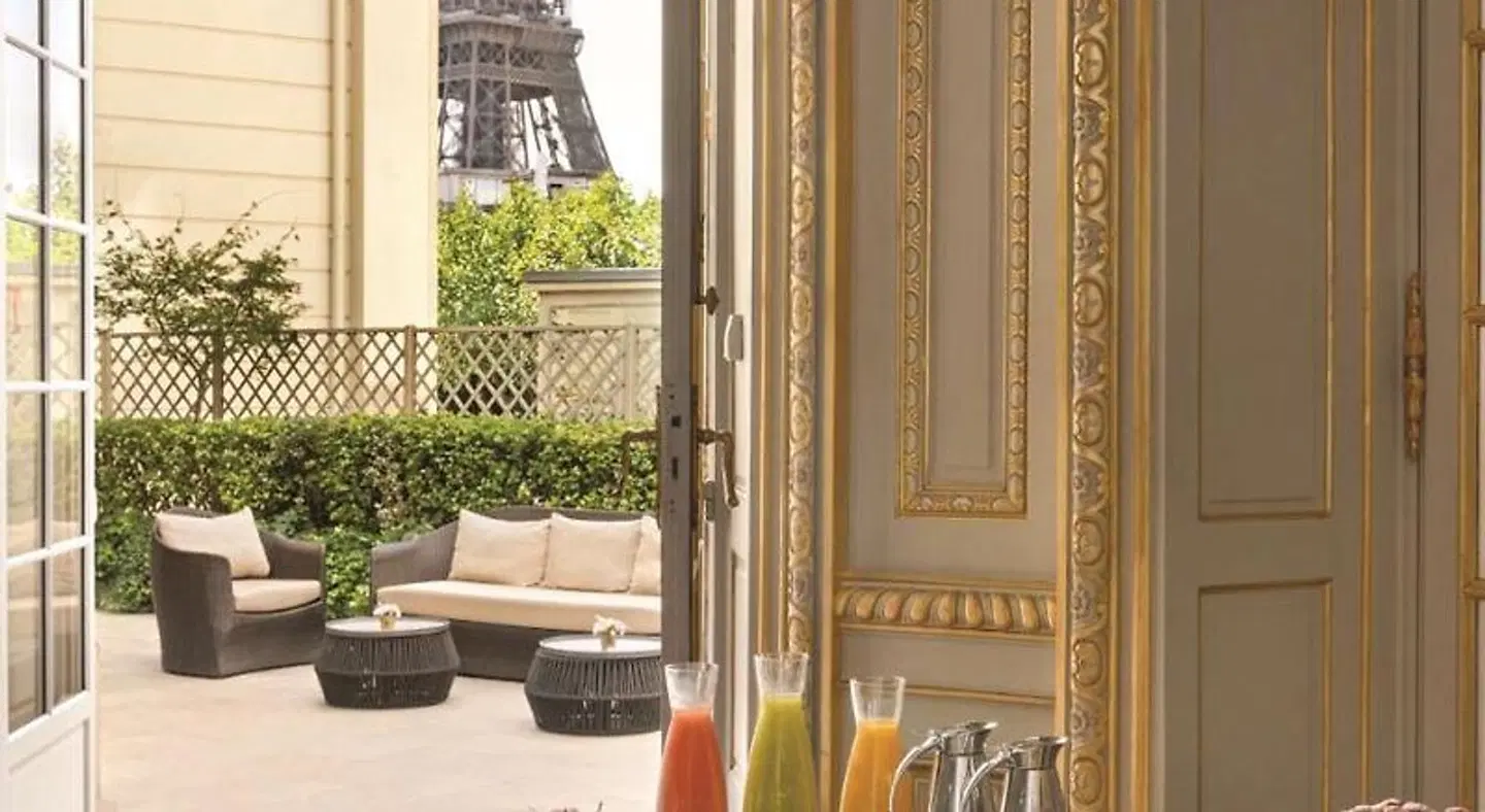Shangri-La Paris TERRACE