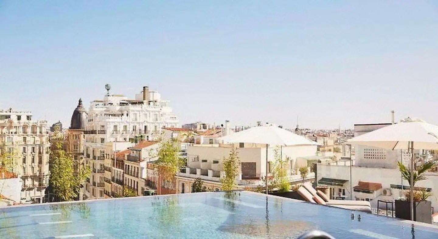 Thompson Madrid, a Hyatt Brand OUTDOOR_POOL