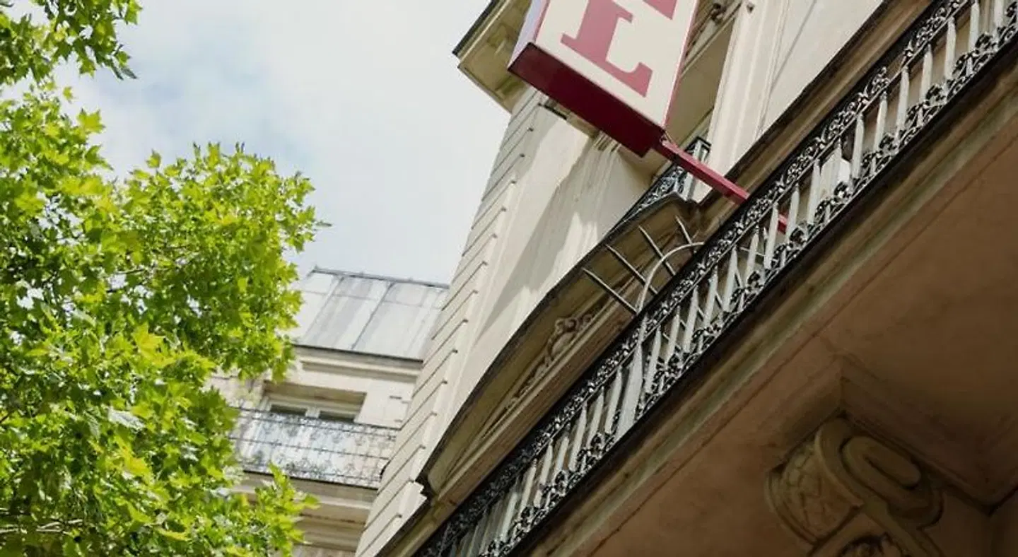 Grand Hotel Francais EXTERIOR