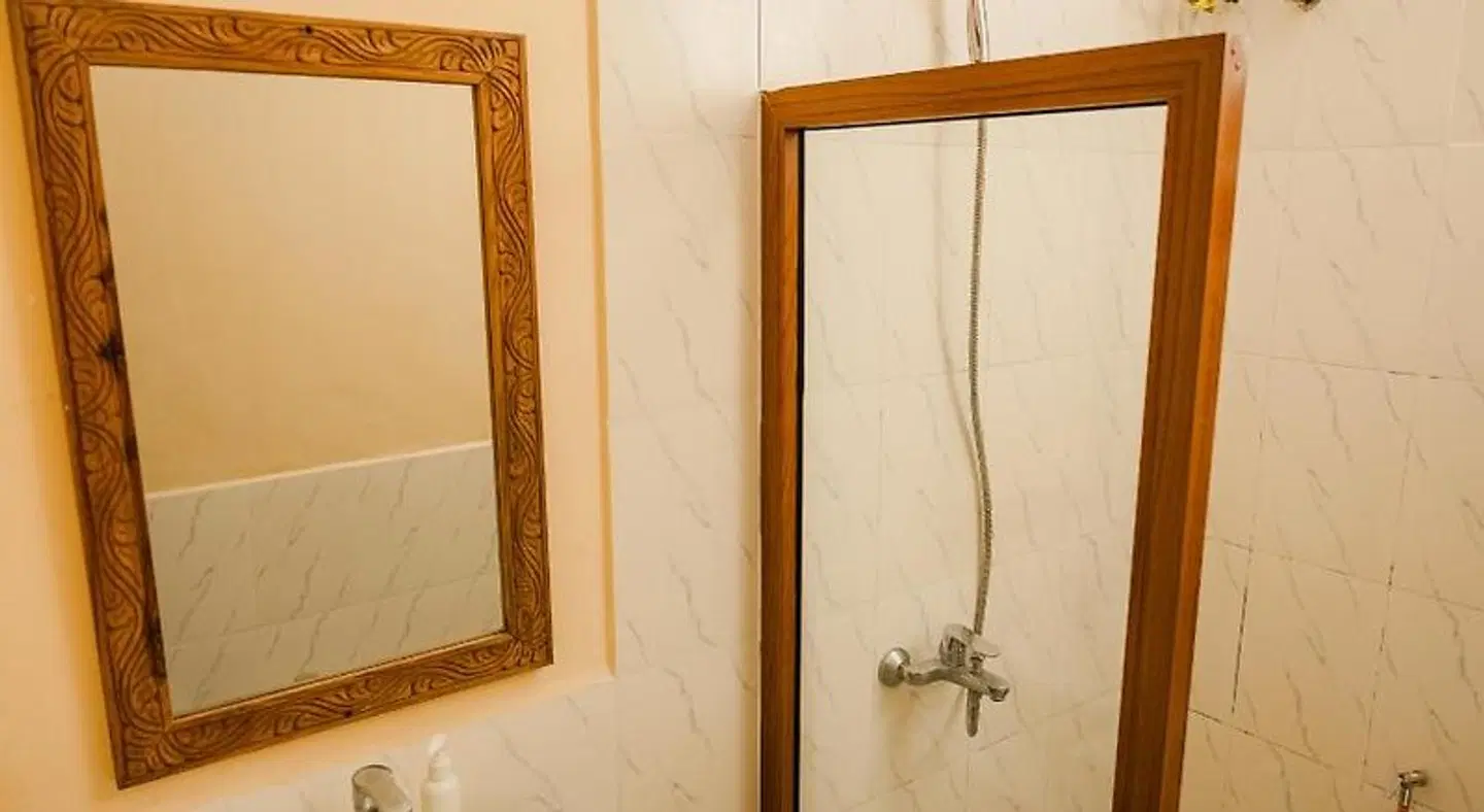 Emerald Palm Boutique Hotel BATHROOM