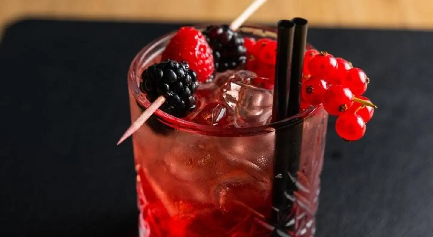 Building Hotel RESTAURANT