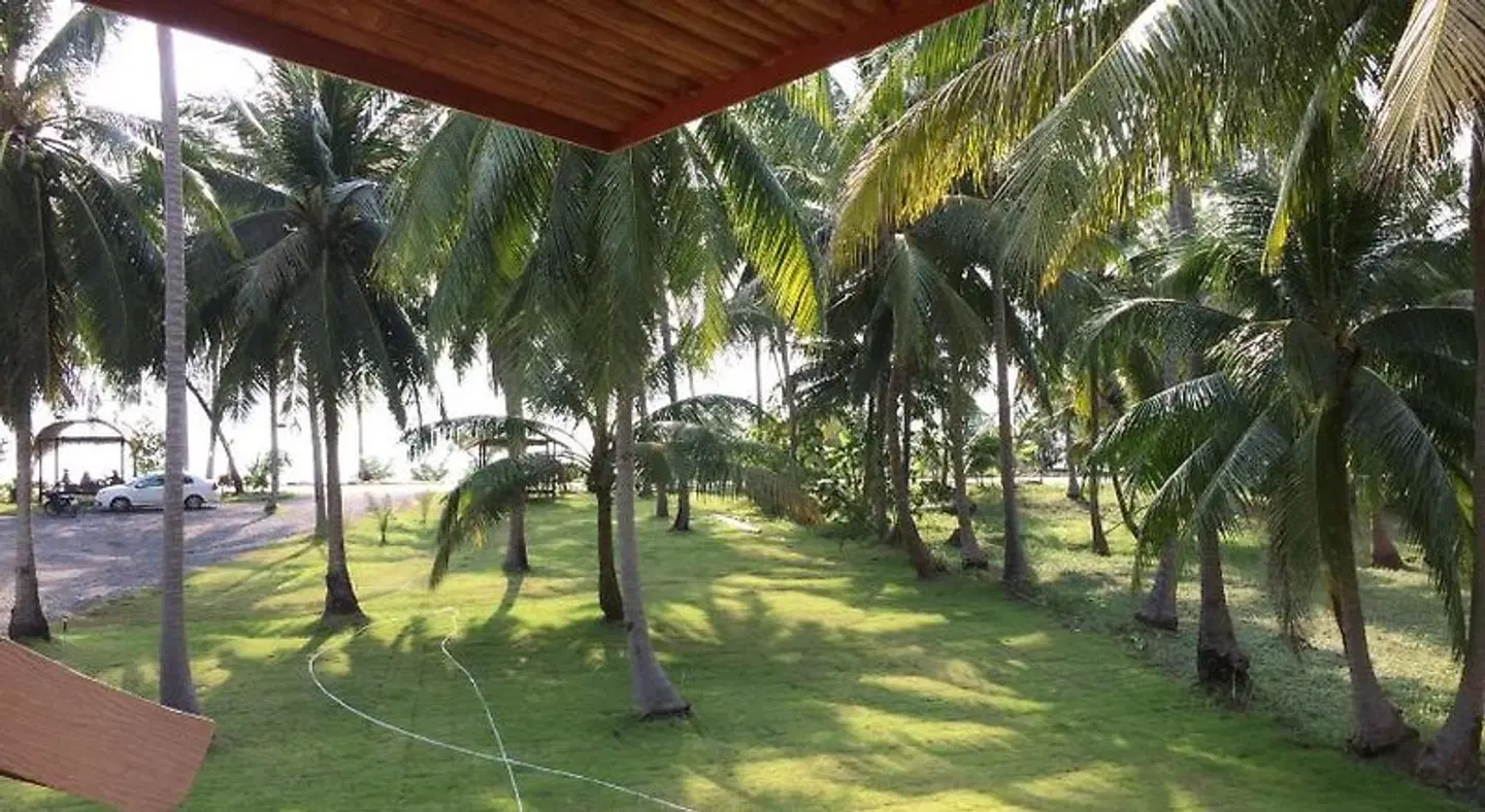 The Ford SunSet Beach Resort GARDEN