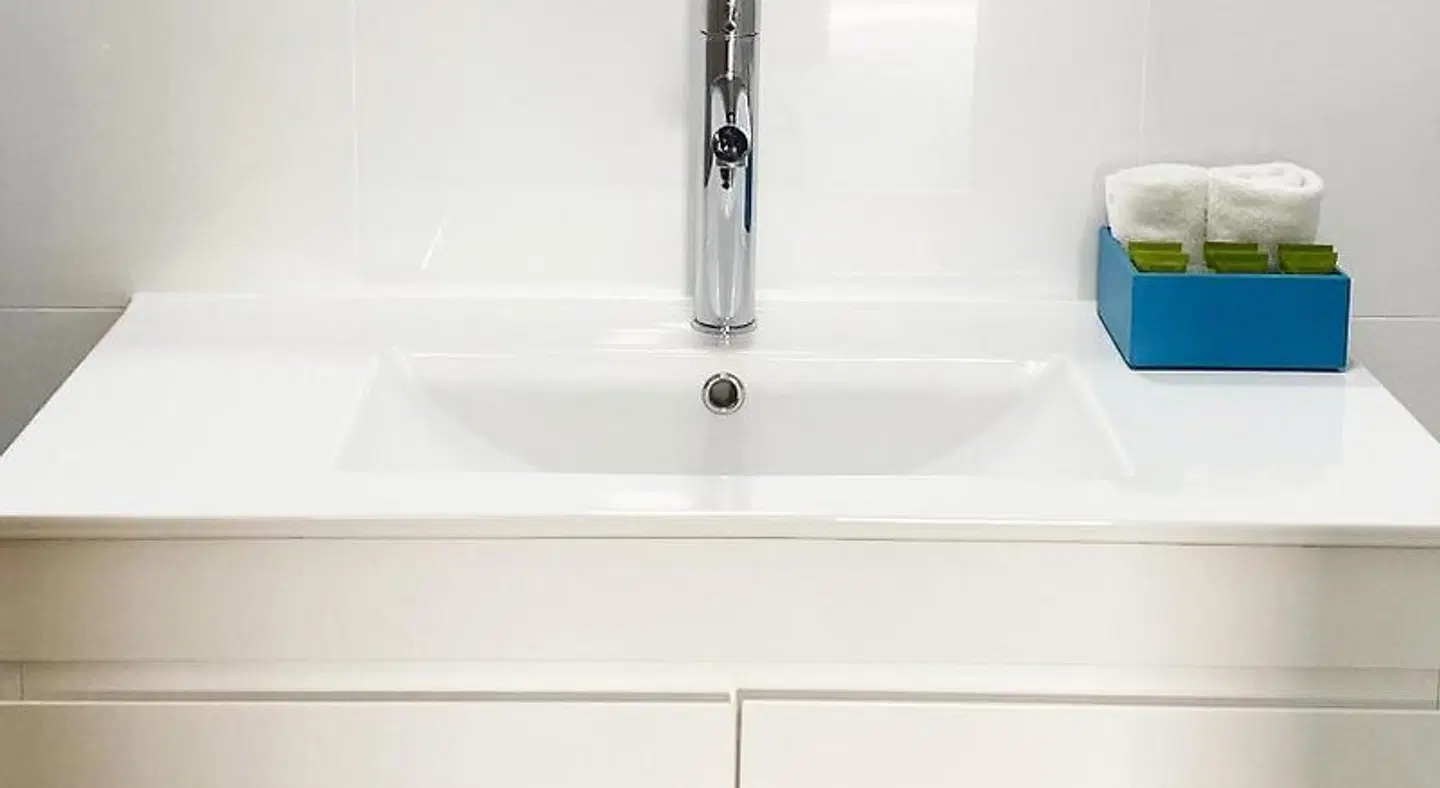 The Bakehouse Motel BATHROOM