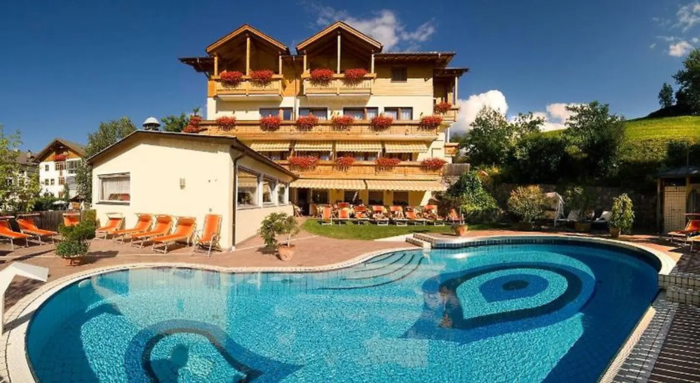 Wanderhotel Teiserhof OUTDOOR_POOL