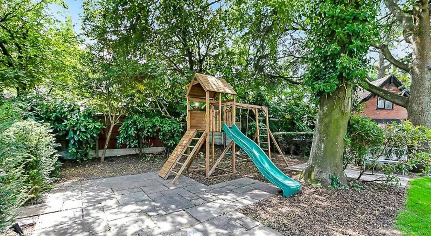 Tudor Grange Hotel - B&B GARDEN