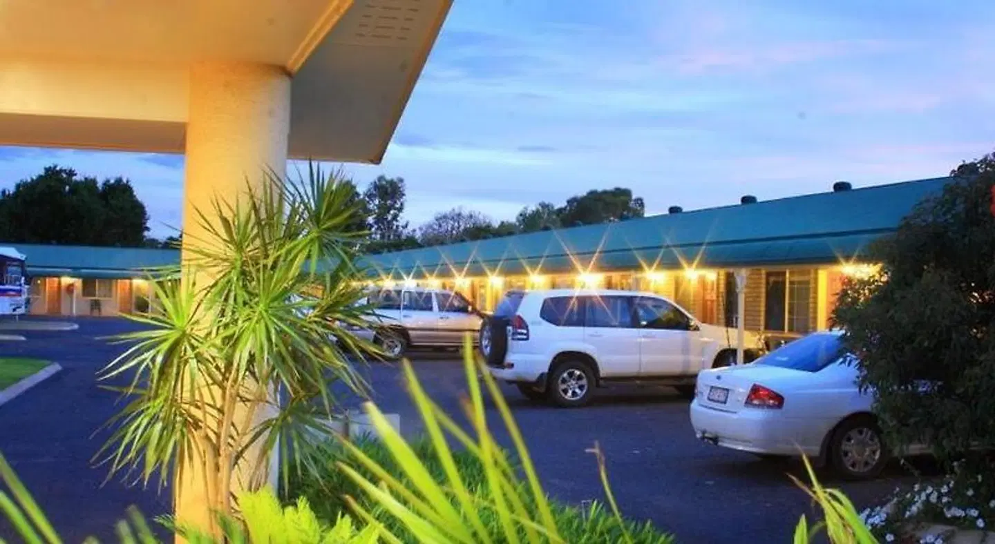 Riverland Motor Inn TERRACE