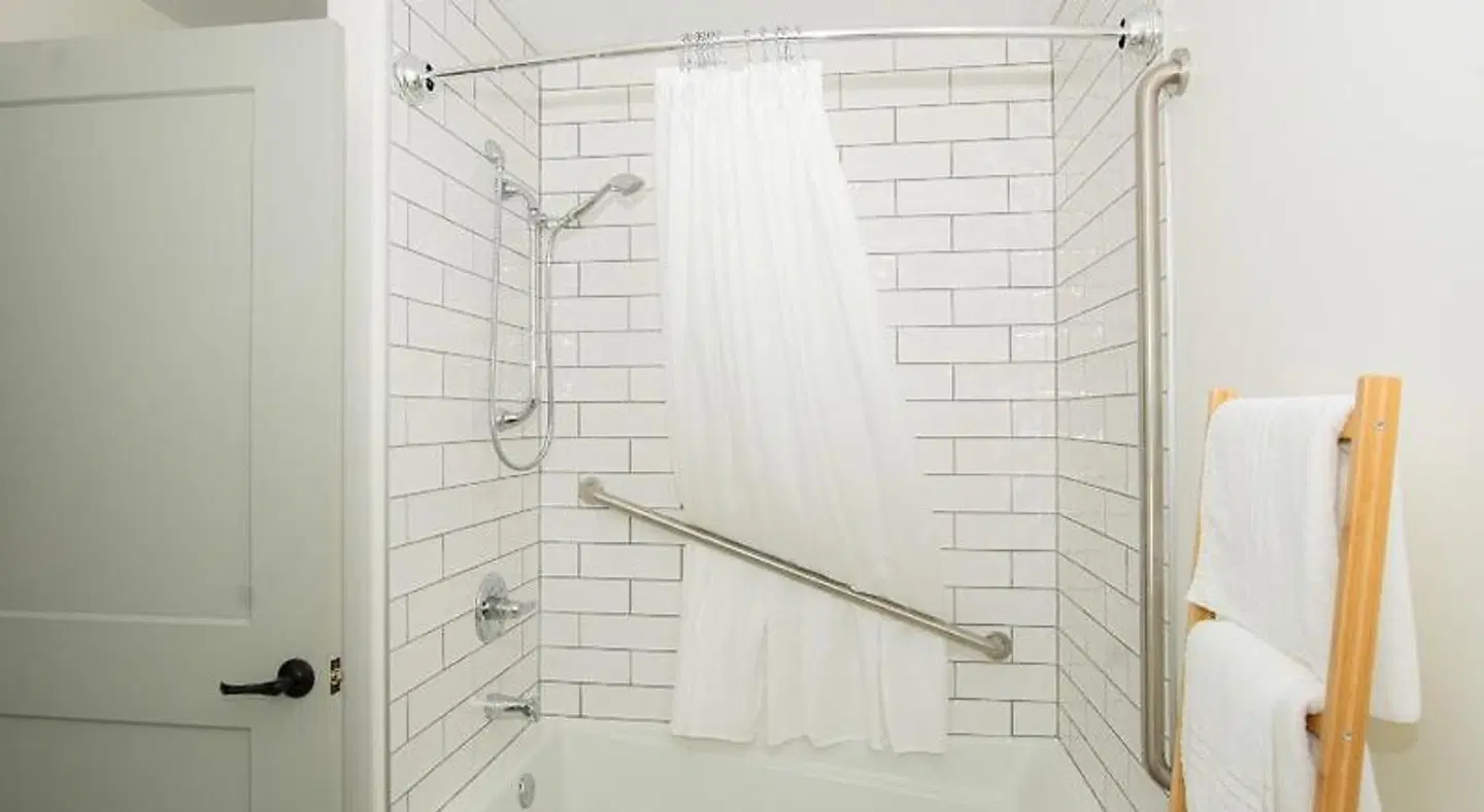 The Tides Inn MODEL_IMPRESSION