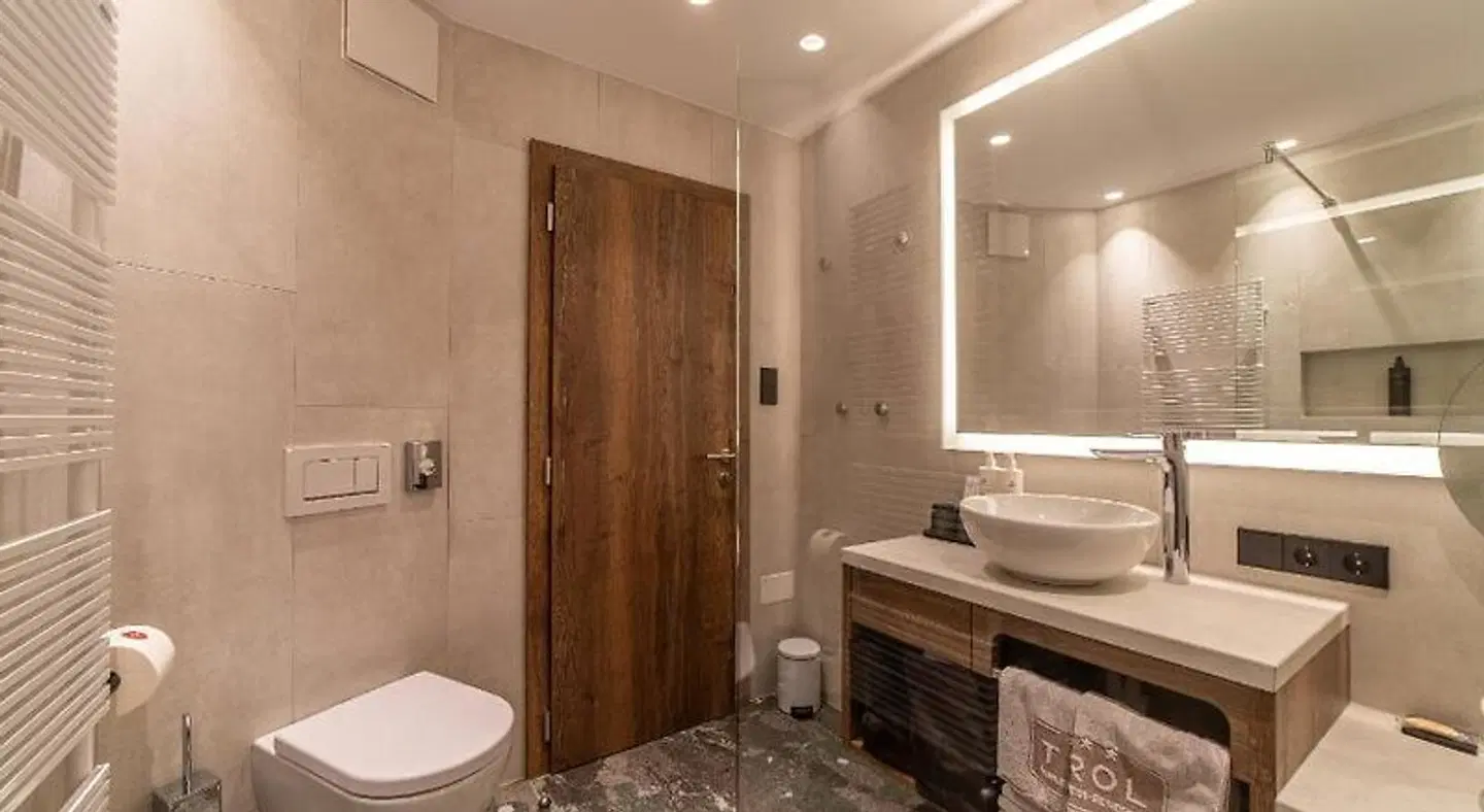 Familien-Wellness Residence Tyrol BATHROOM