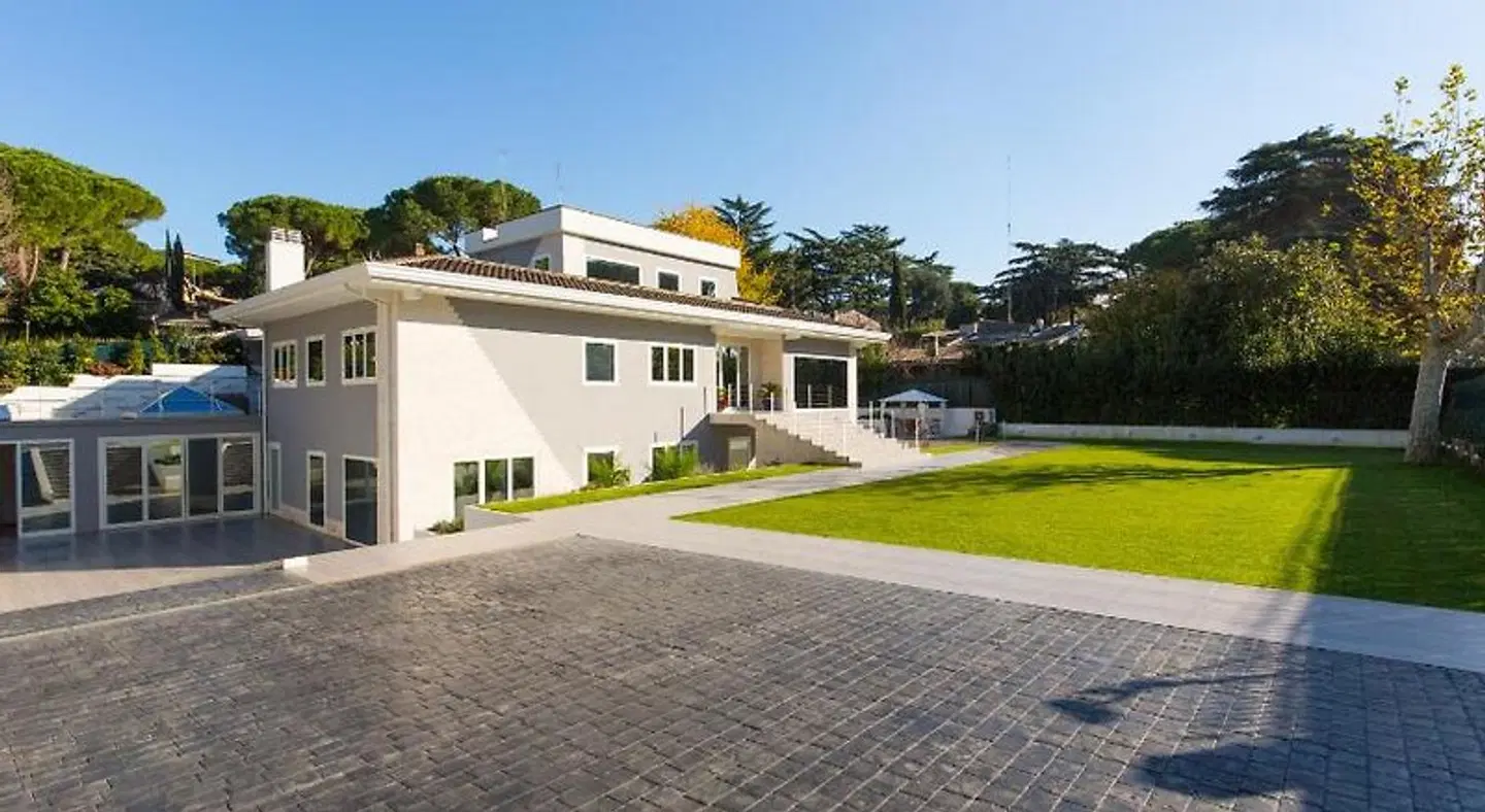 Niclas Luxury Apartments EXTERIOR