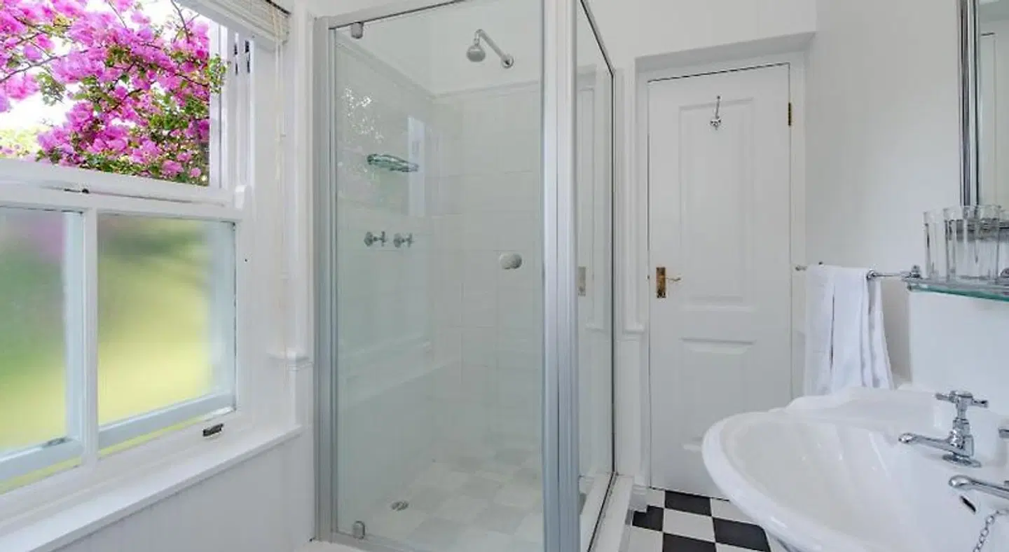 Southern Cross Beach House BATHROOM