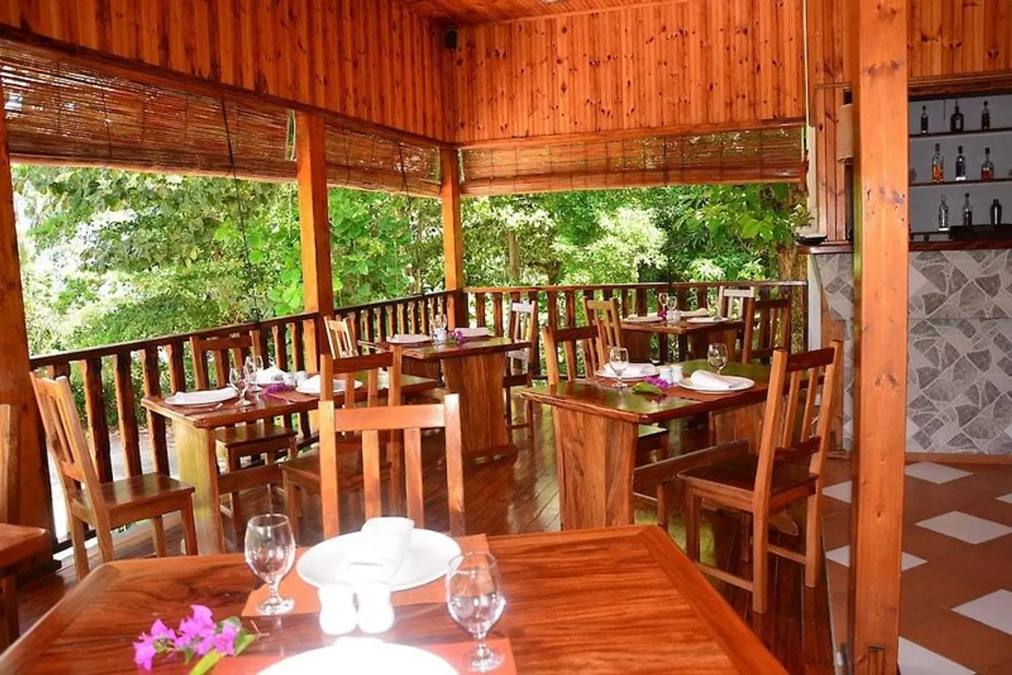 Villa Anse La Blague RESTAURANT