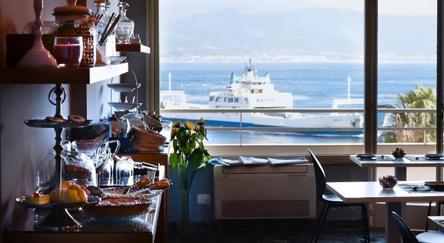 Ciauru Design B&B RESTAURANT