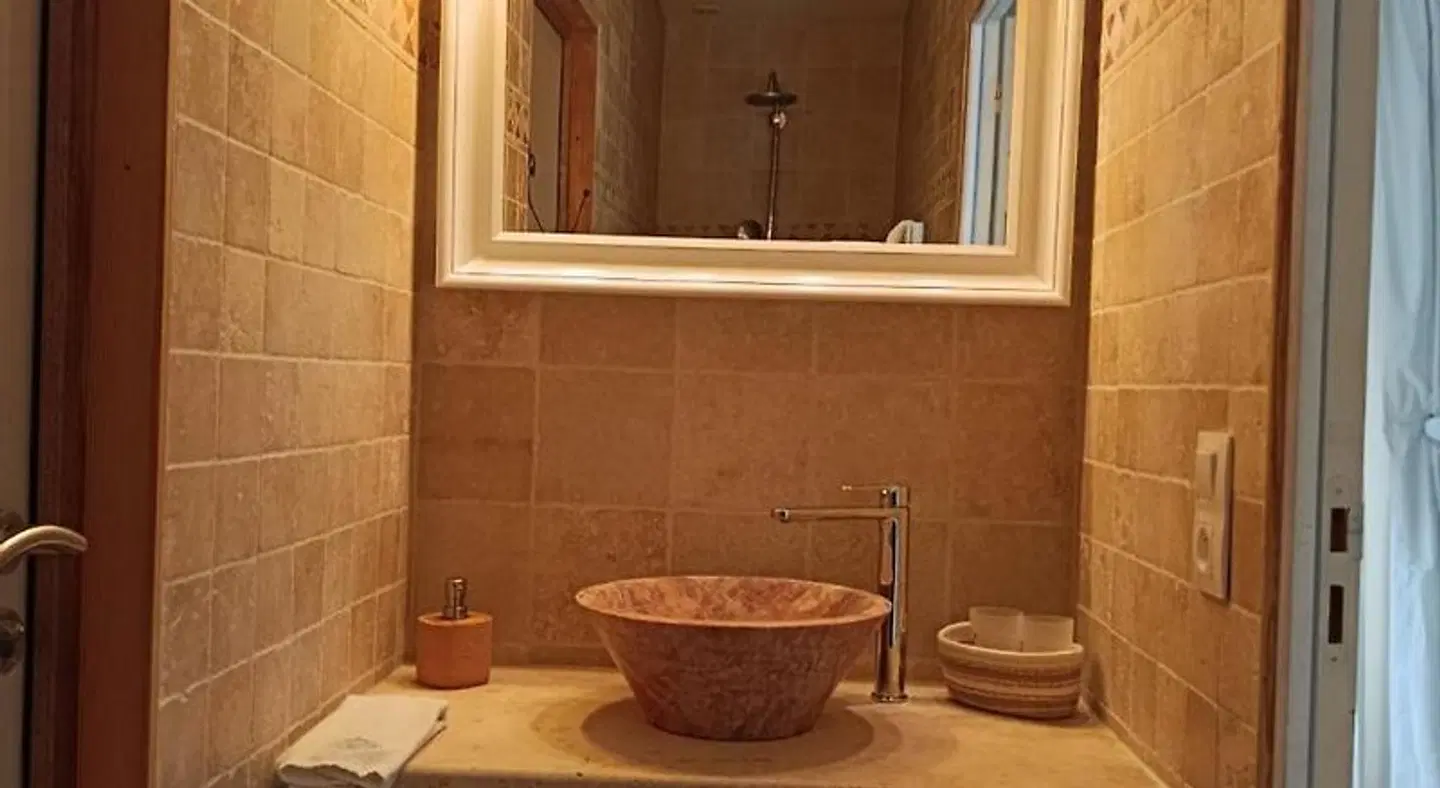 La Closerie de l'Aventure BATHROOM