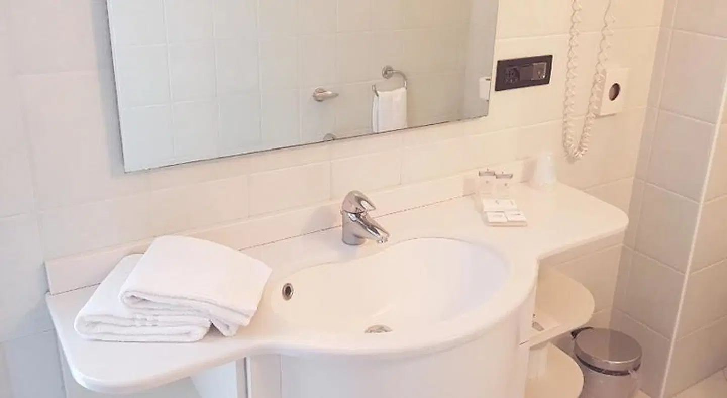 Hotel Ristorante al Giardinetto BATHROOM