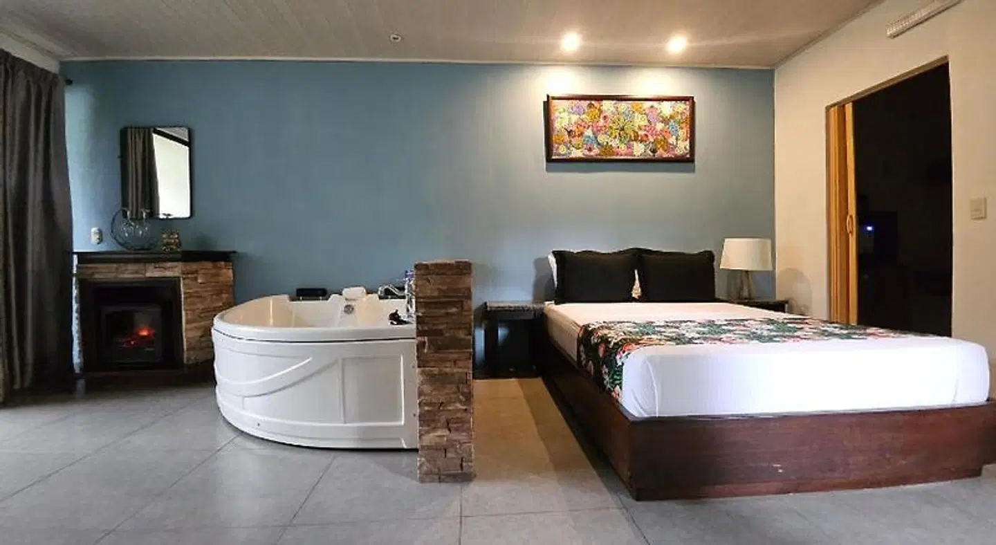 Yellow Tree Suites ROOM_EXAMPLE