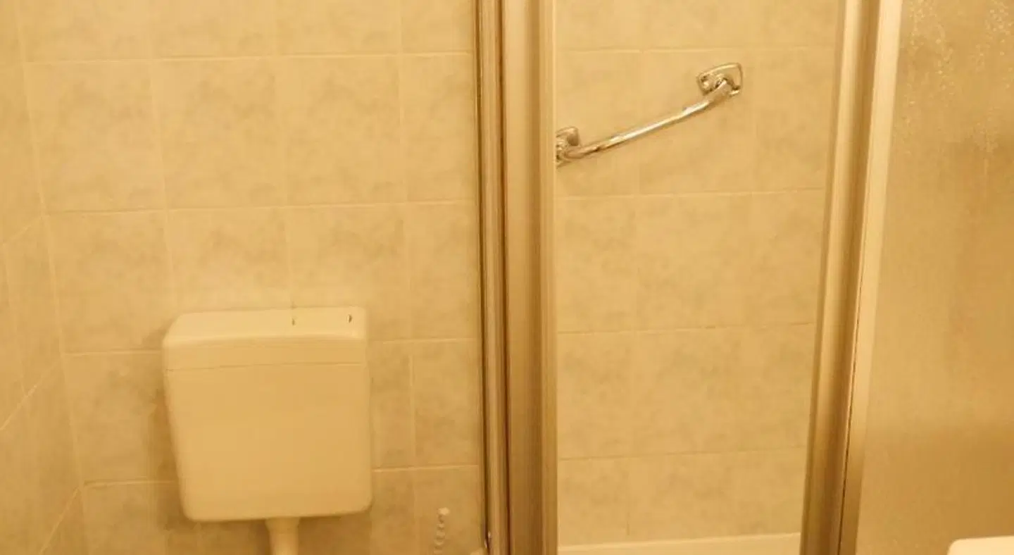 Lindengarten BATHROOM