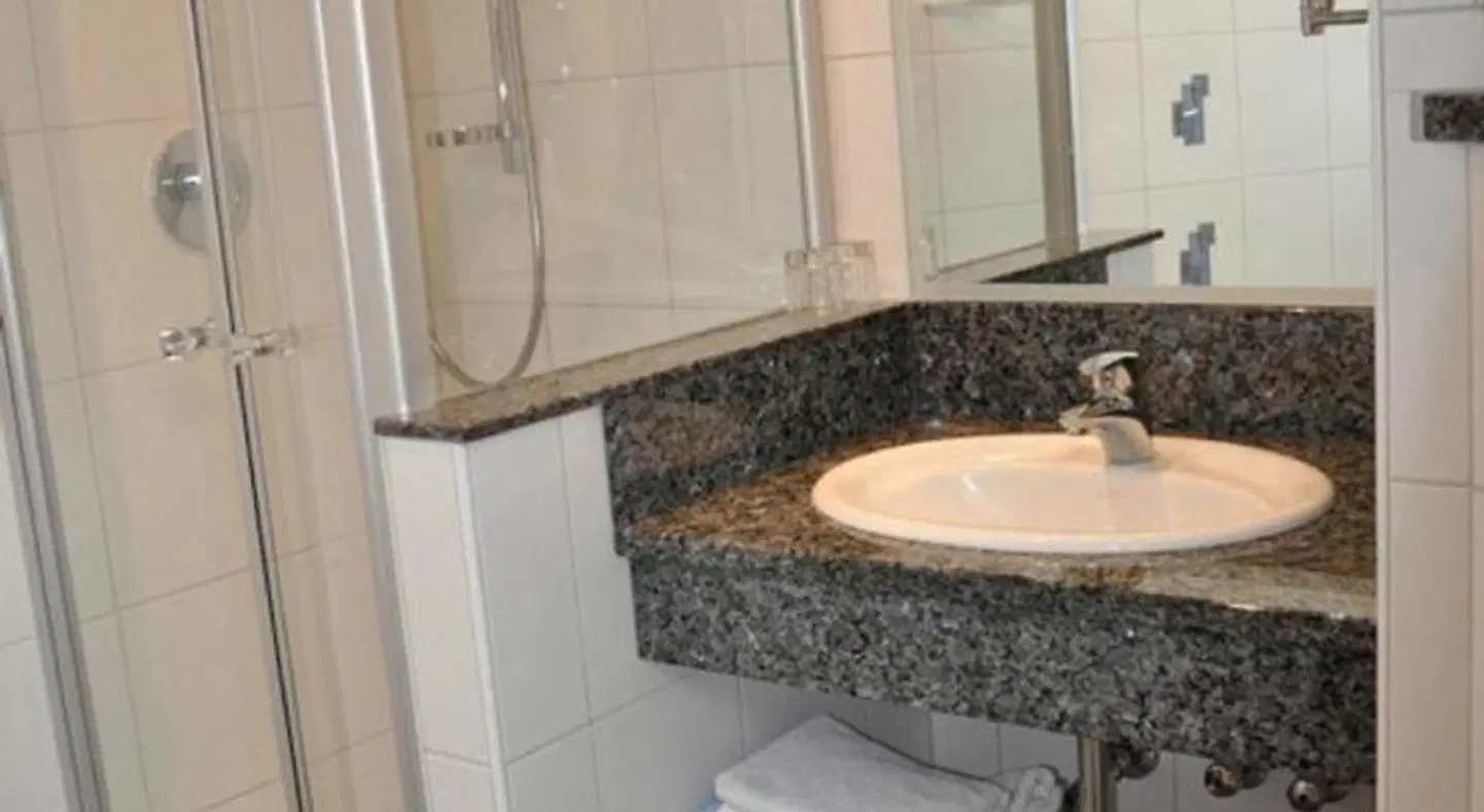 Gasthaus Tauberstube BATHROOM