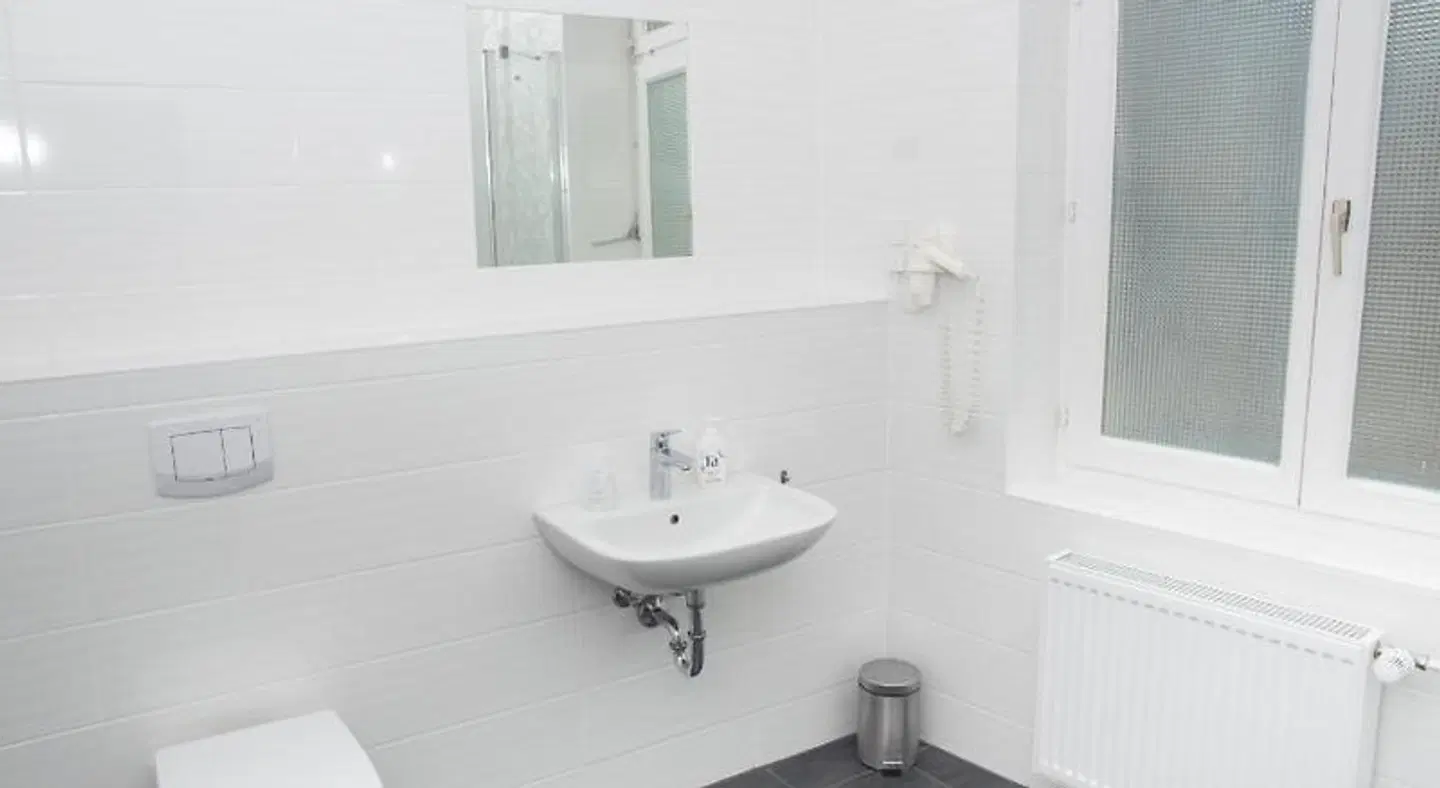 Hotel Fulda BATHROOM