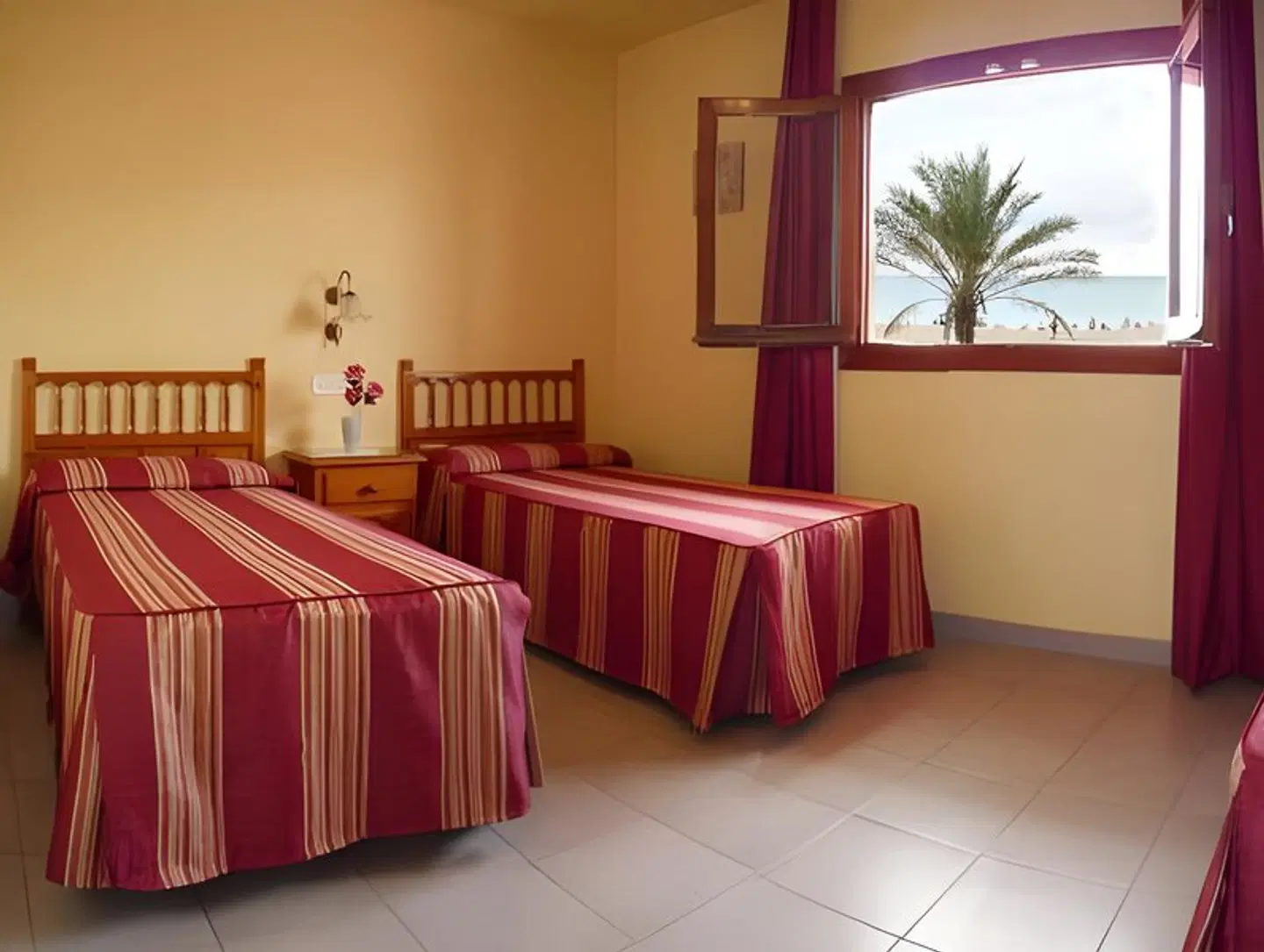 Hotel Bodegón De Peñiscola ROOM_EXAMPLE