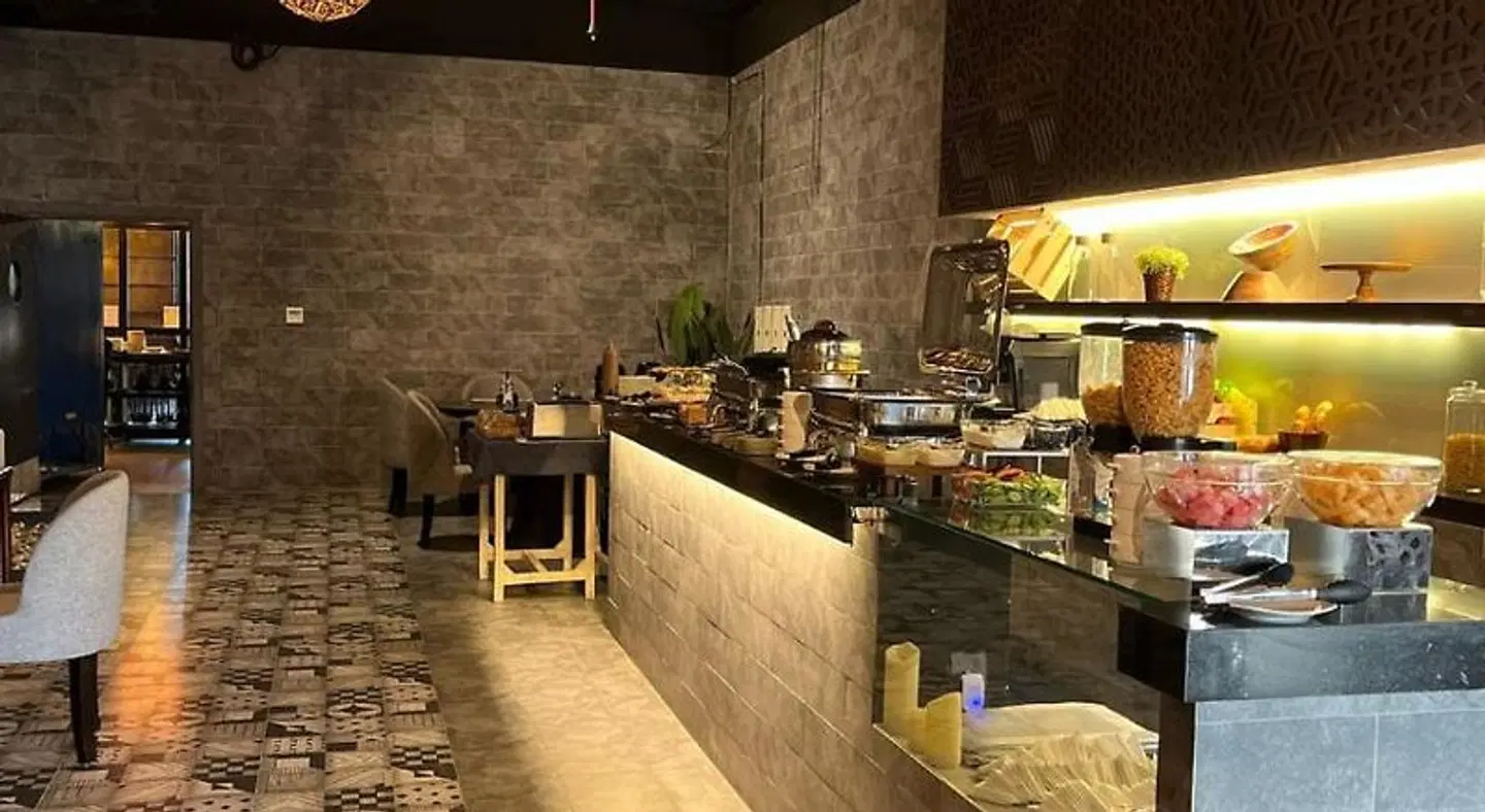Ayan furnished units and Suites RESTAURANT