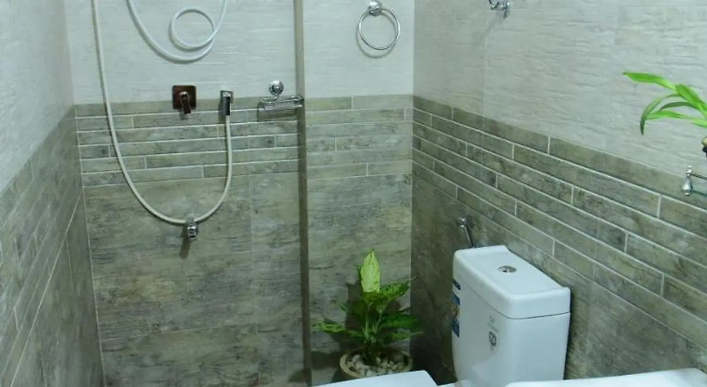 Arcadia Resort BATHROOM