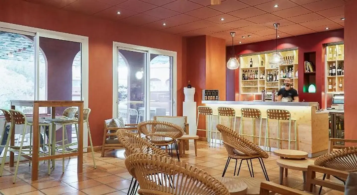 ibis Hyeres Plage Thalassa BAR