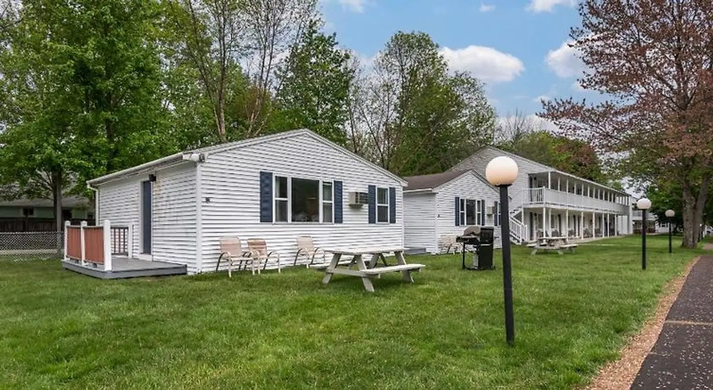 Americas Best Value Inn and Cottages Wells-Ogunquit GARDEN