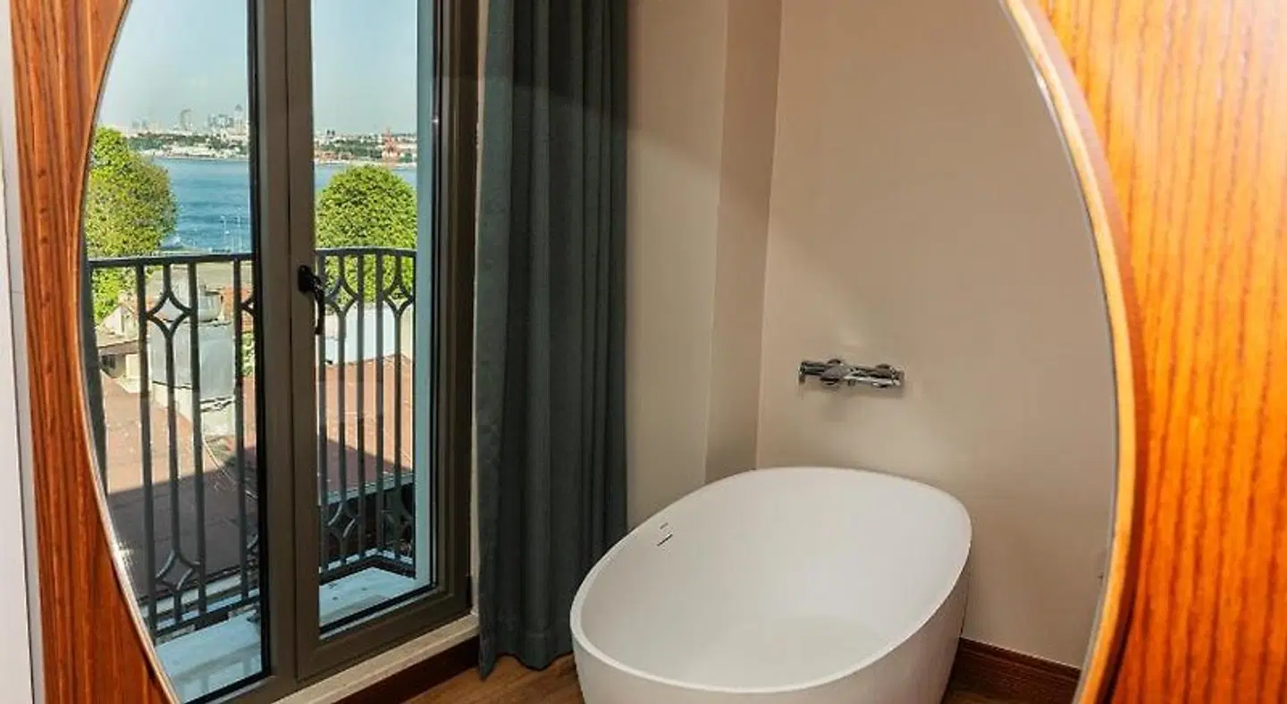 Azade Hotel BATHROOM