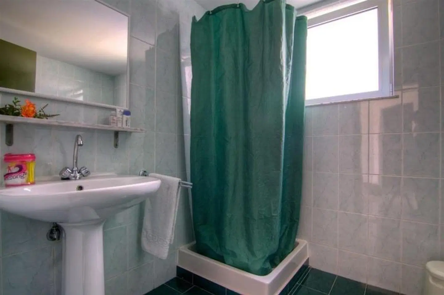 Xidas Garden BATHROOM