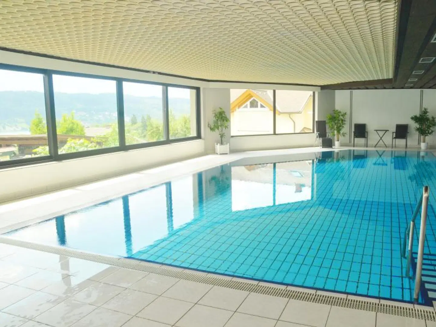 Hotel Bellevue INDOOR_POOL