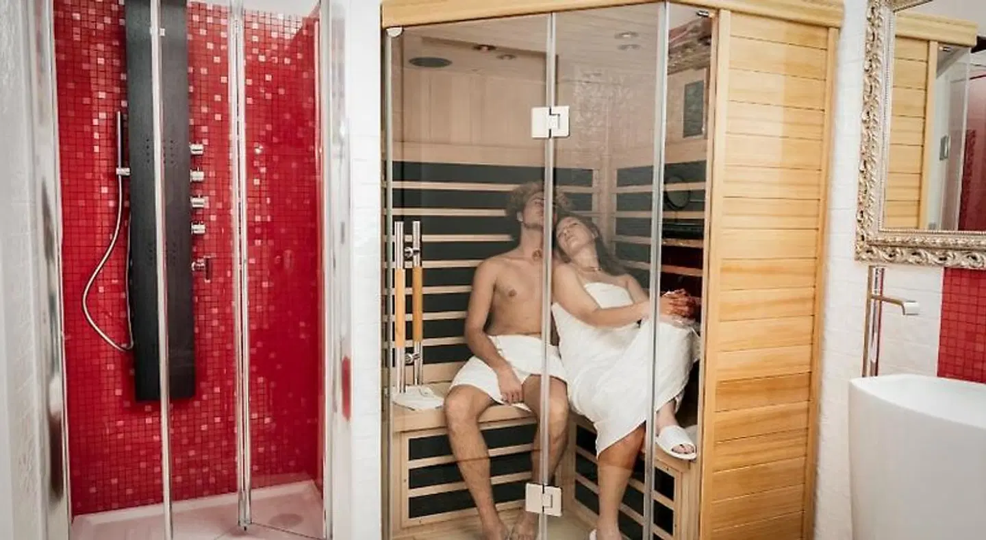 Two Chic Guesthouse HEALTH_BEAUTY