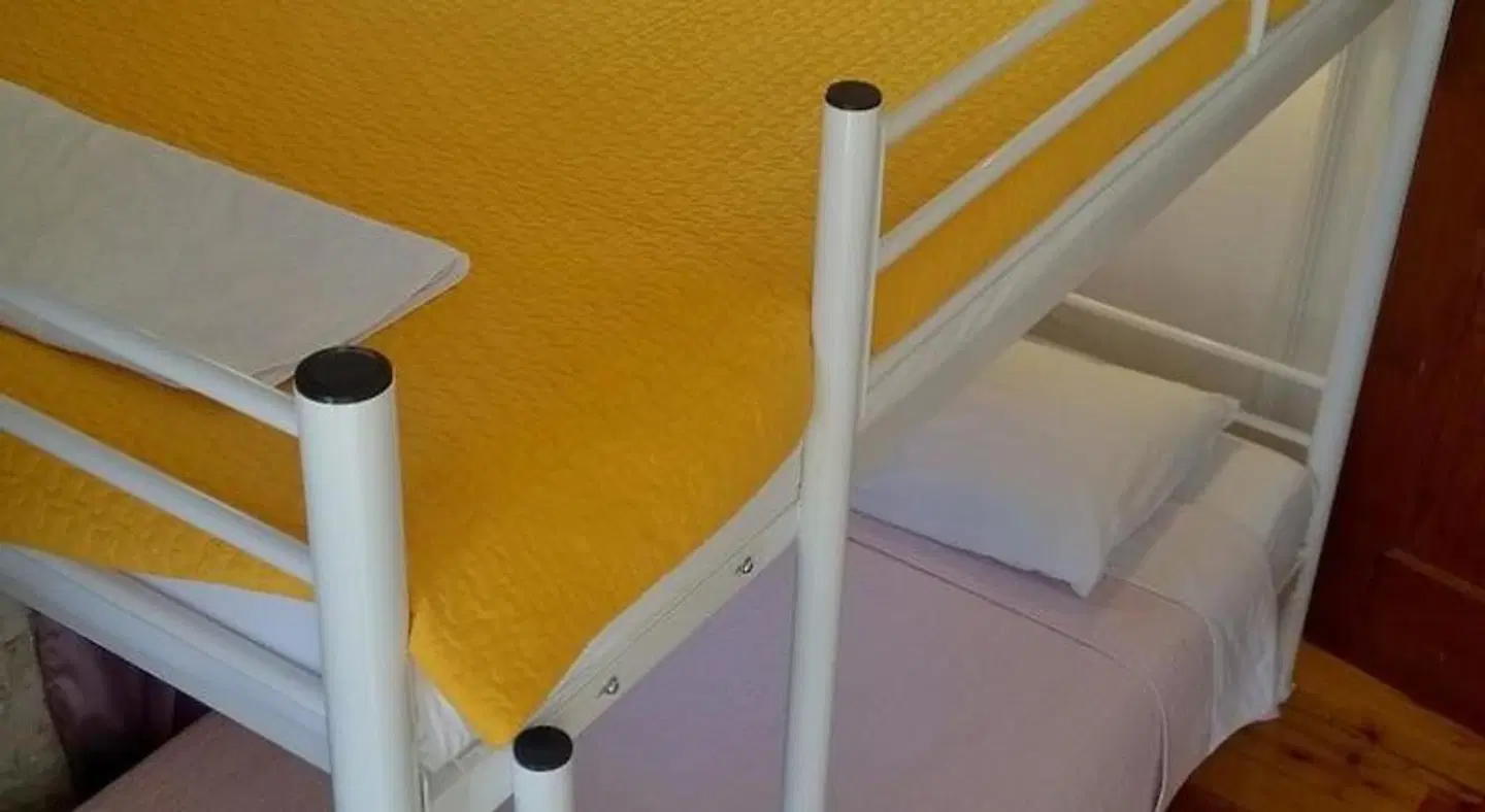 Old Town Hostel BATHROOM