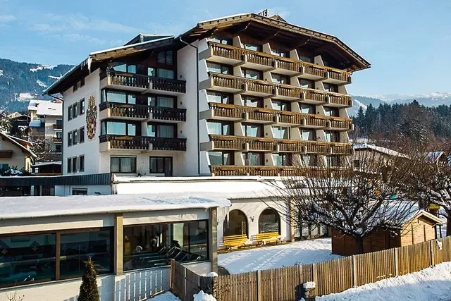 Hotel Bellevue EXTERIOR