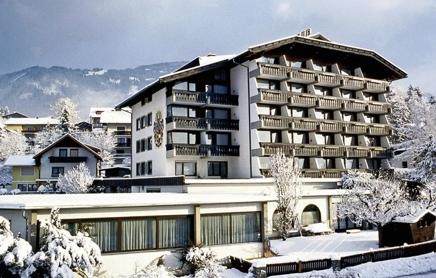 Hotel Bellevue EXTERIOR