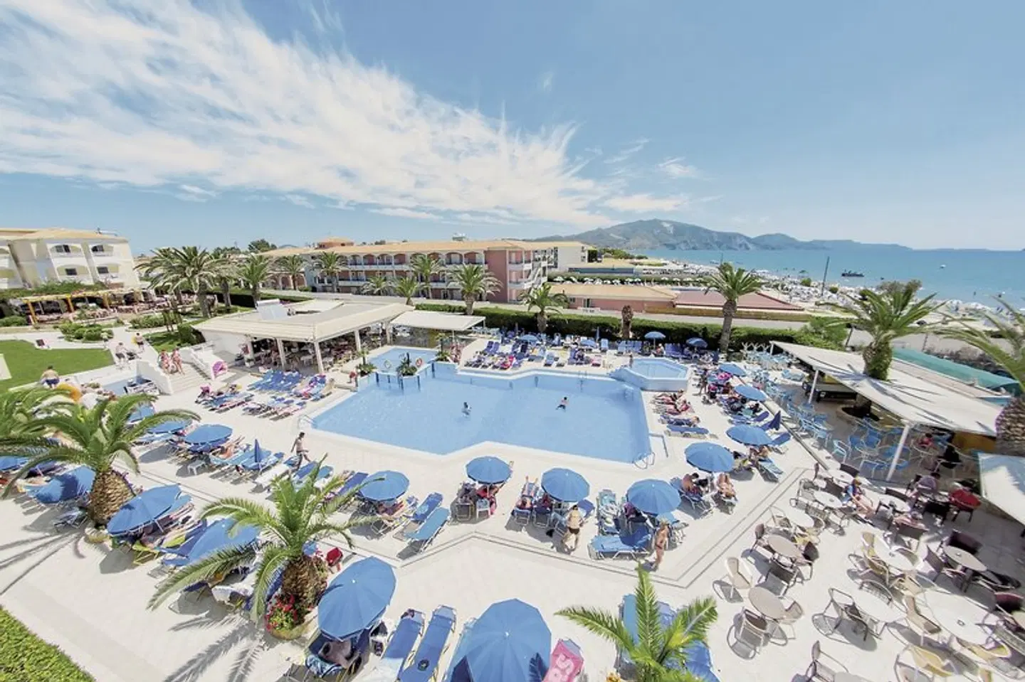 Poseidon Beach Hotel OUTDOOR_POOL