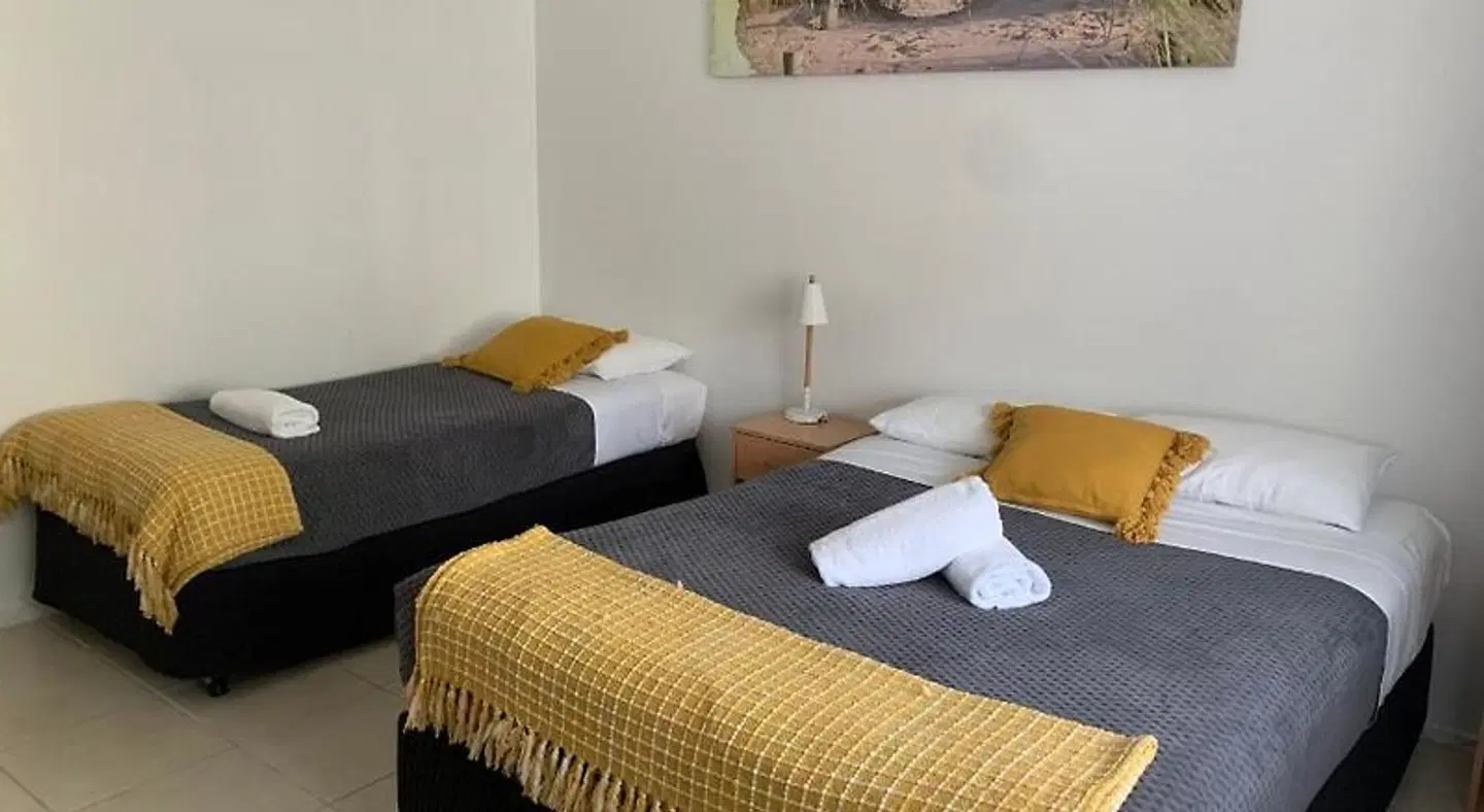 Ocean Shores Motel ROOM_EXAMPLE