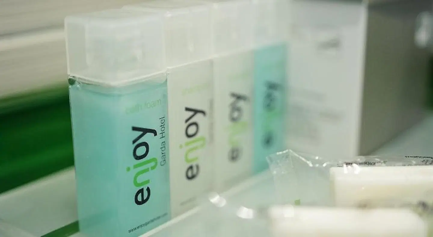 Enjoy Garda Hotel BATHROOM