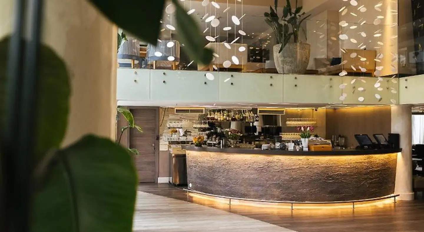 Palmon Bay Hotel & Spa BAR