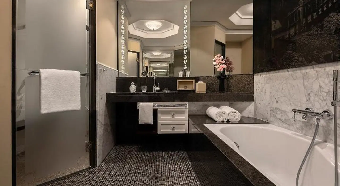 Grand Resort Bad Ragaz BATHROOM