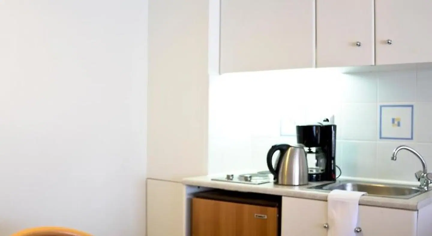 Athena Hotel BATHROOM