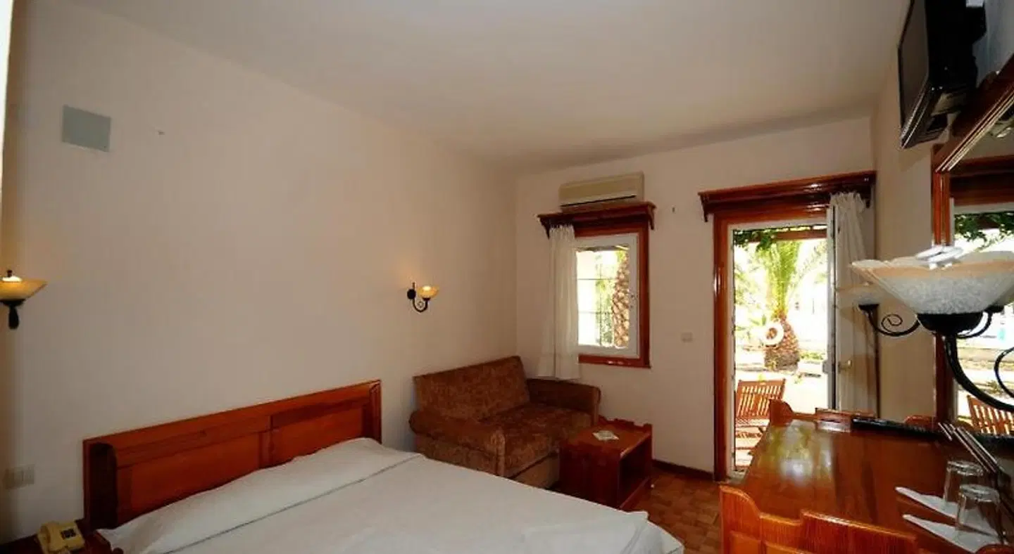 Nagi Beach Hotel ROOM_EXAMPLE