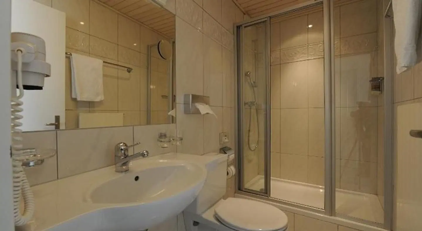 Engel BATHROOM