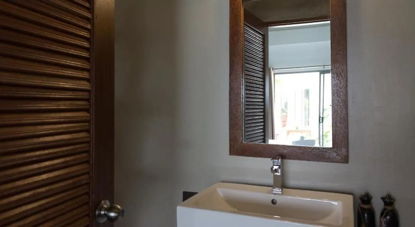 Secret Garden Beach Resort BATHROOM