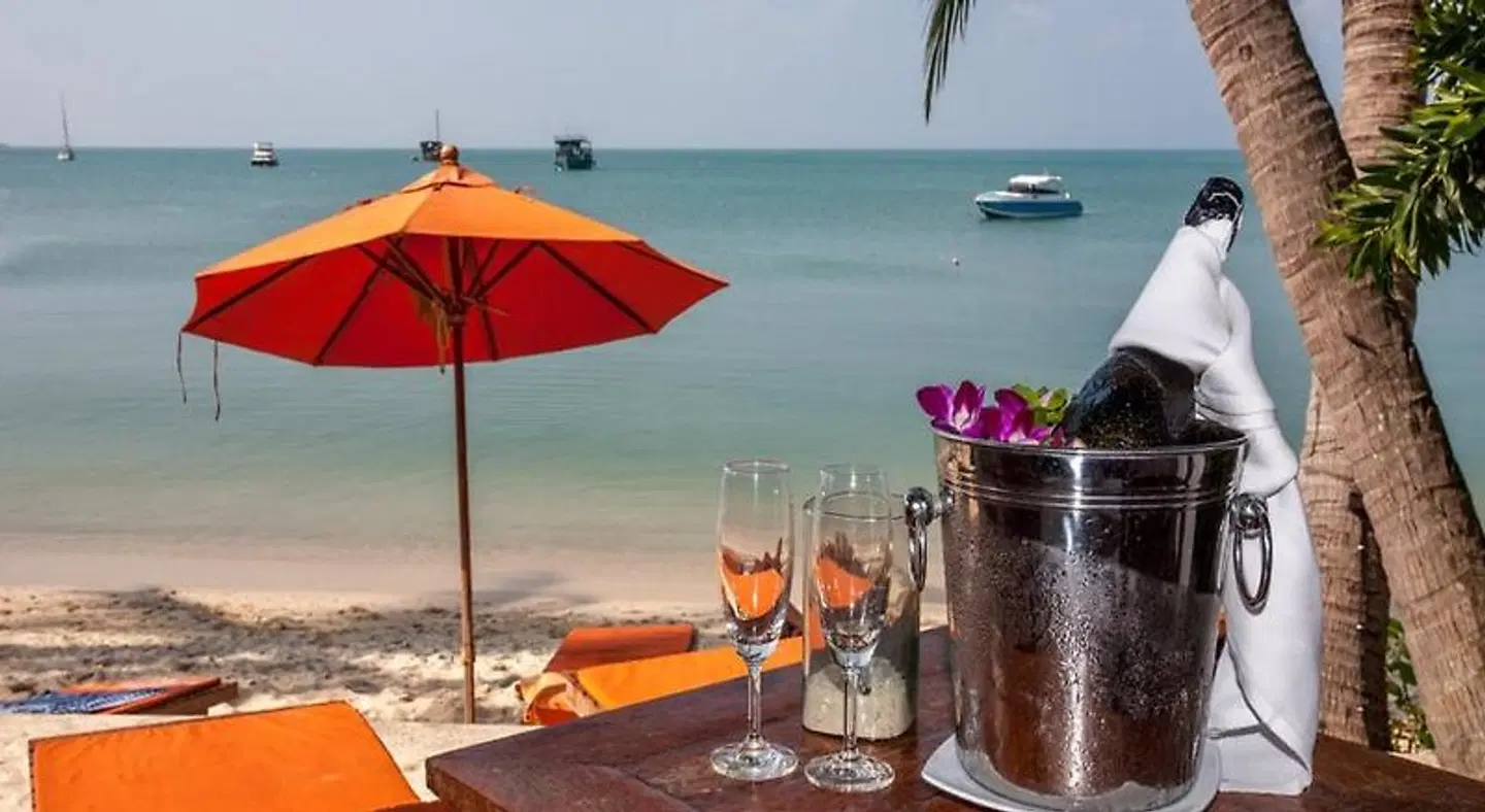 Secret Garden Beach Resort RESTAURANT