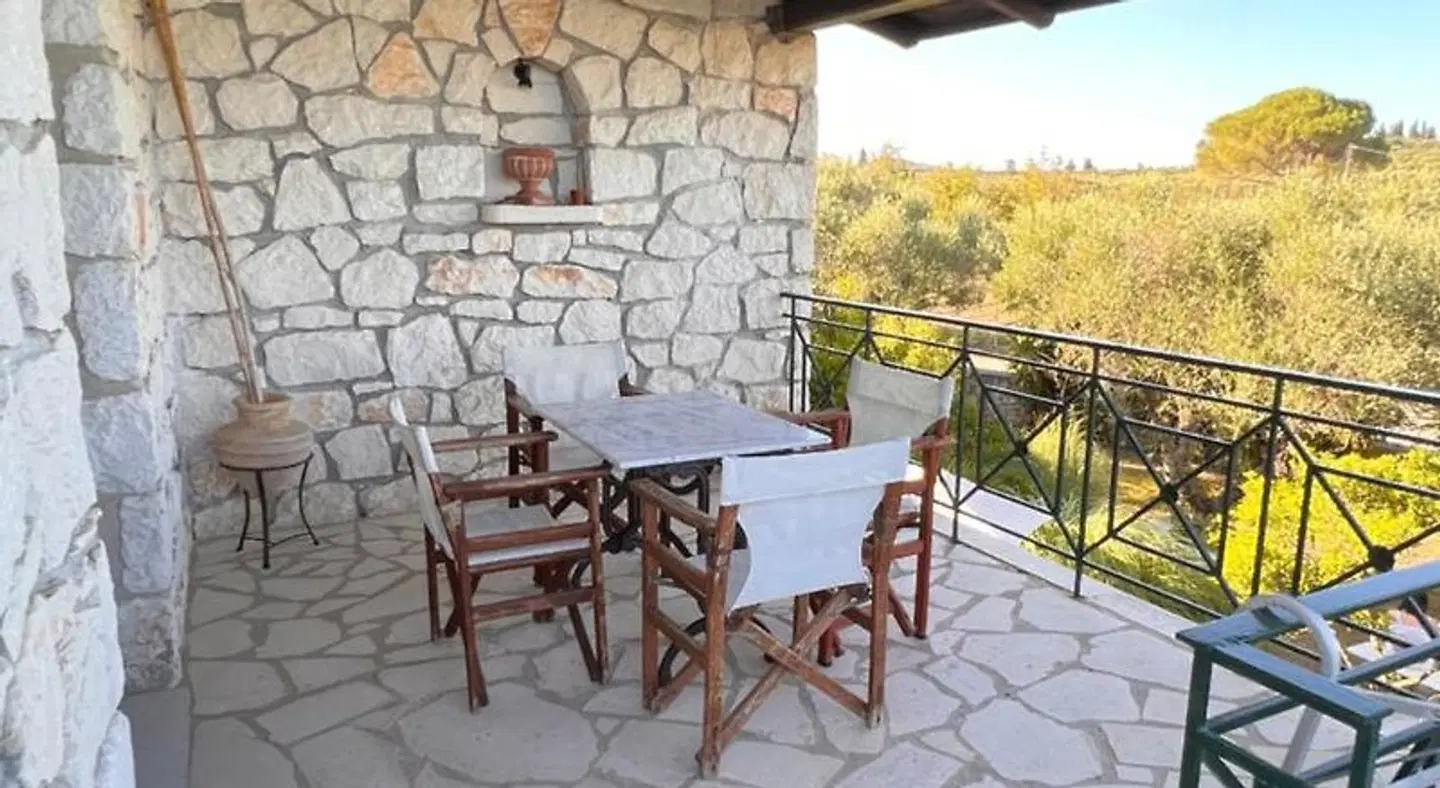 Gloria Maris Hotel Suites and Villa TERRACE